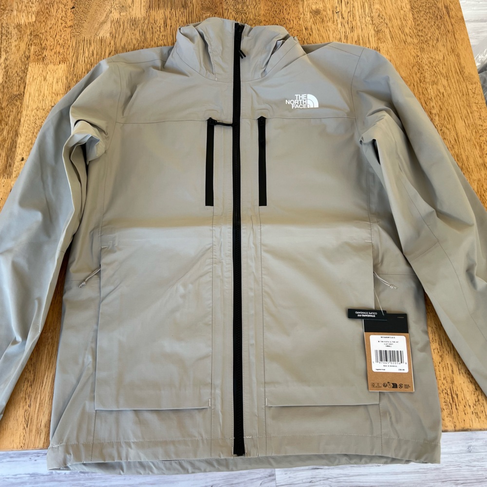 North Face Terrain Vista 3L Pro Jacket, Small, Clay Grey, NWT